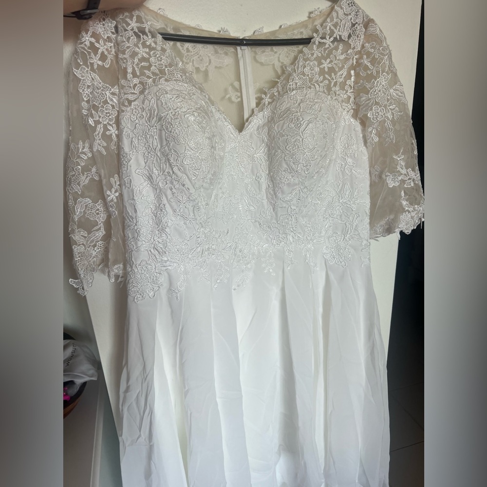 A-line V-Neck Asymmetrical Lace Chiffon Wedding Dress With Ruffle - Picture 5 of 7